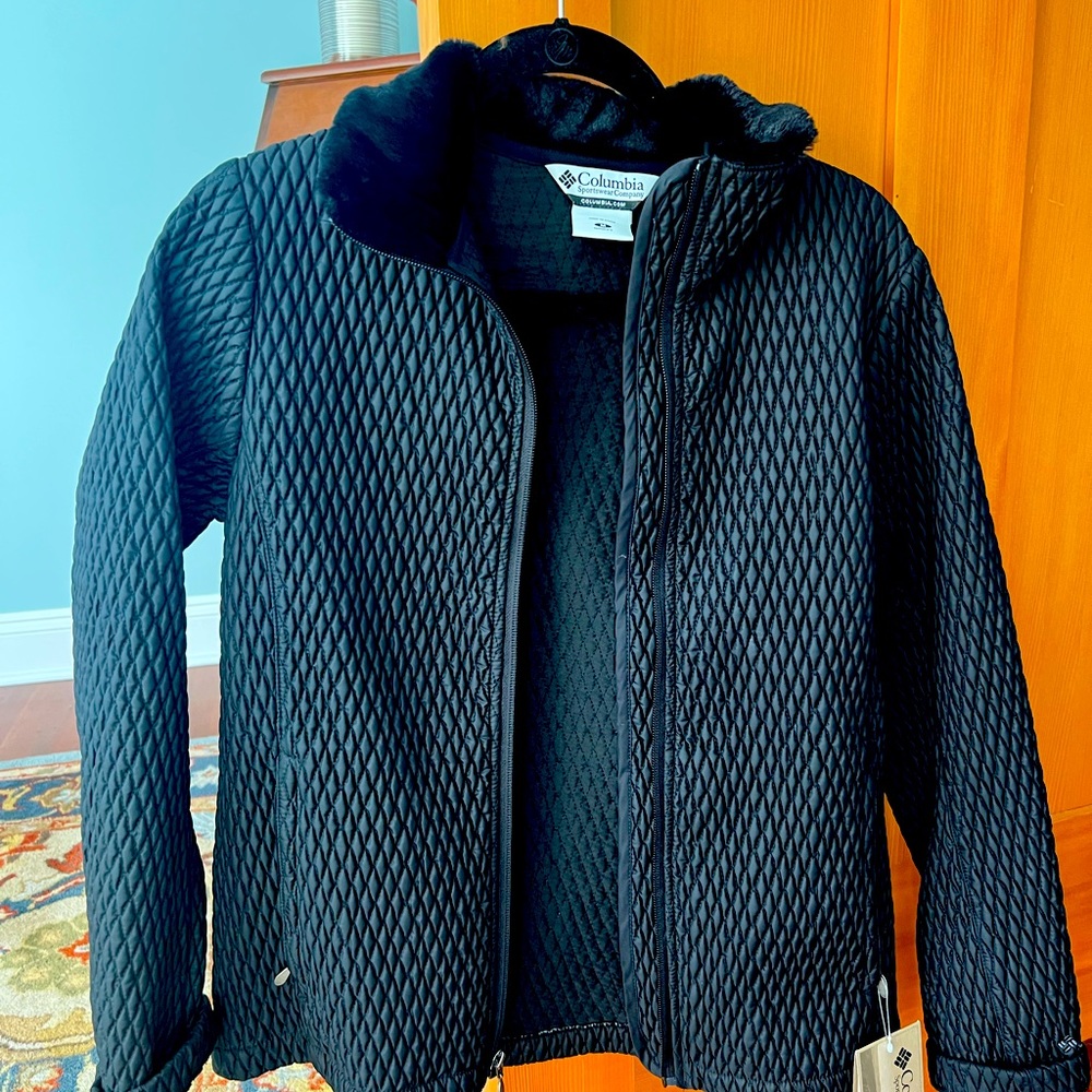 NWT - black quilted Columbia jacket.